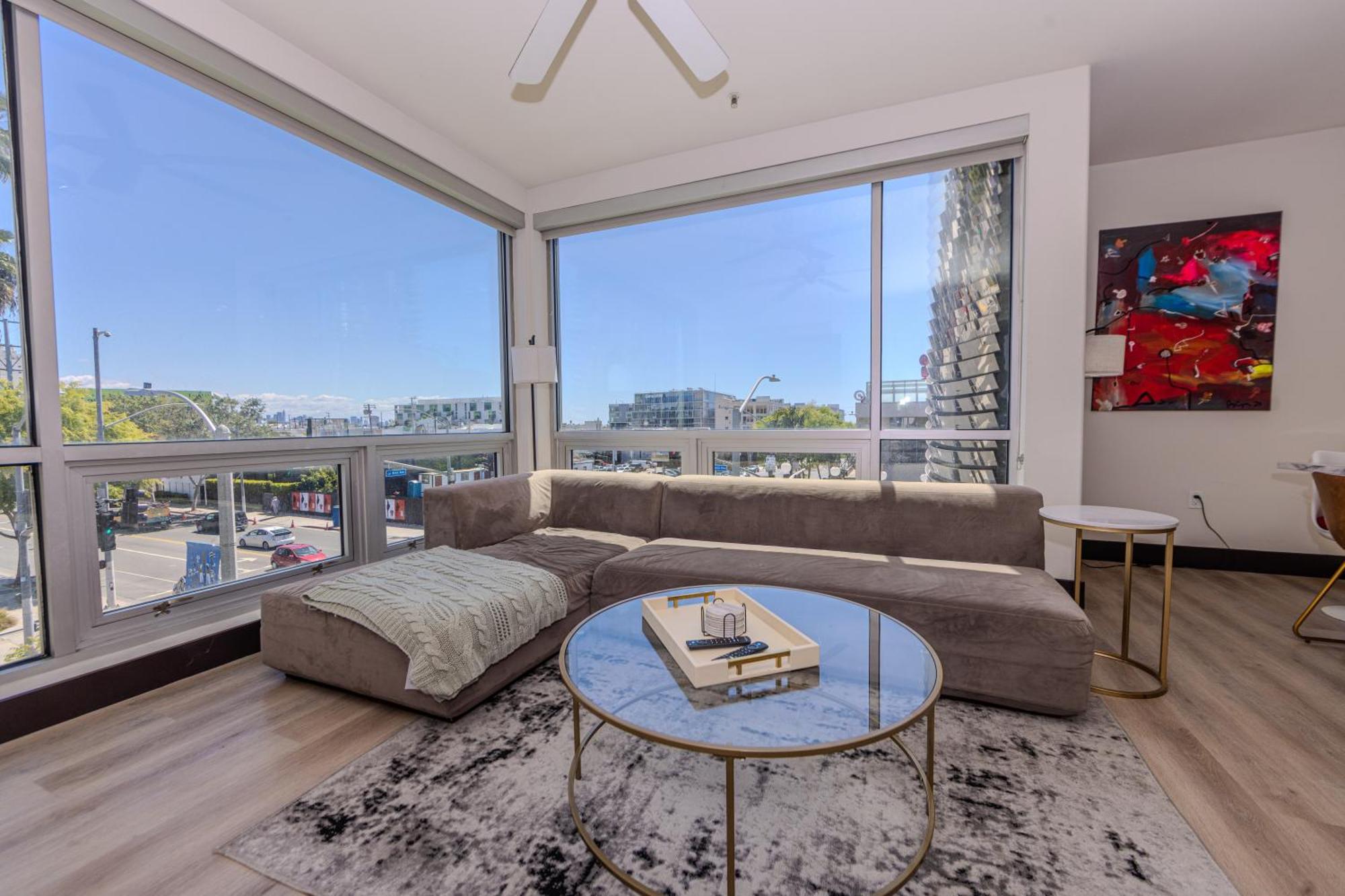 Apartment 2br Weho Modern Luxury Townhouse Los Angeles