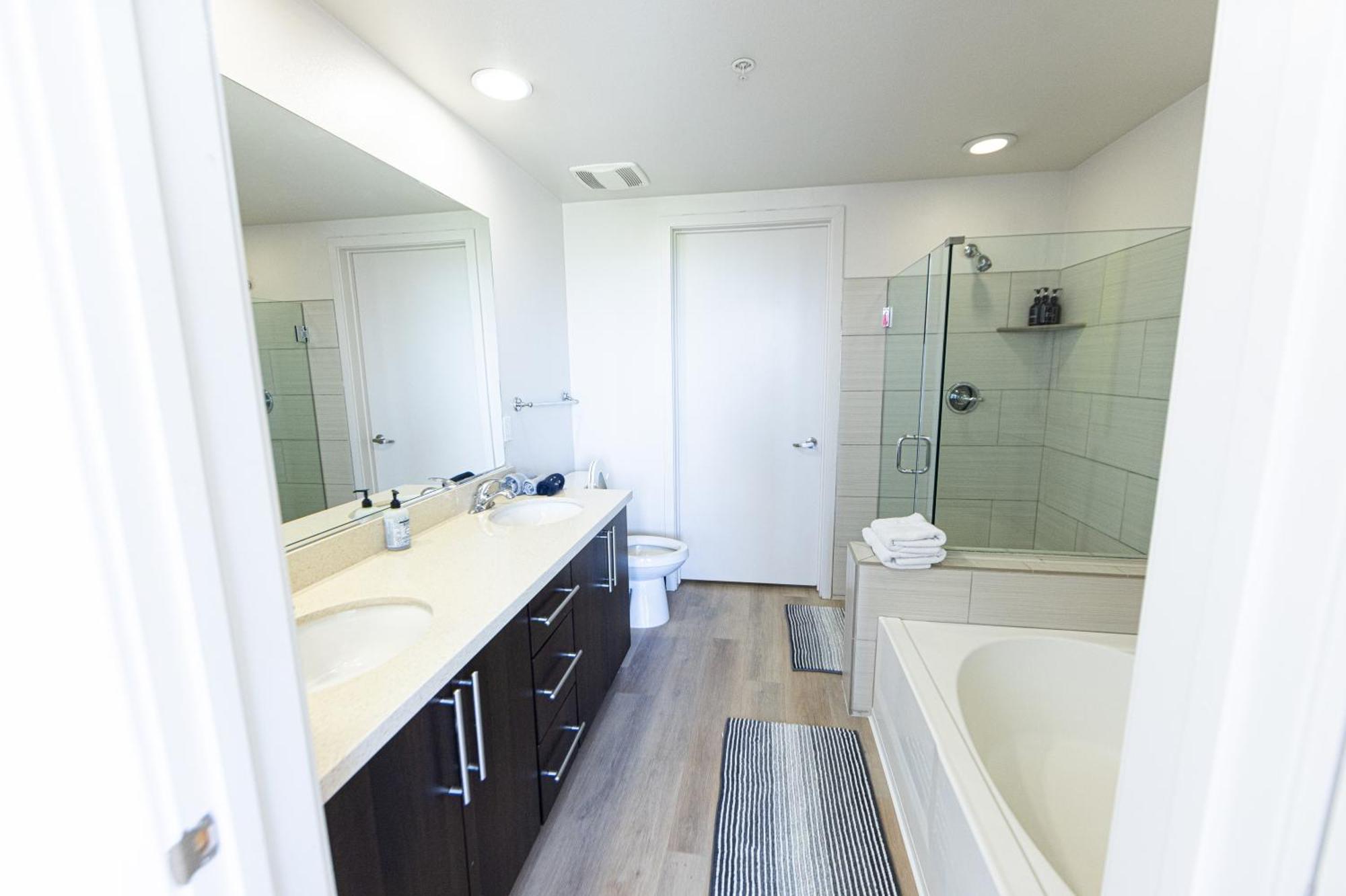 2br Weho Modern Luxury Townhouse Apartment